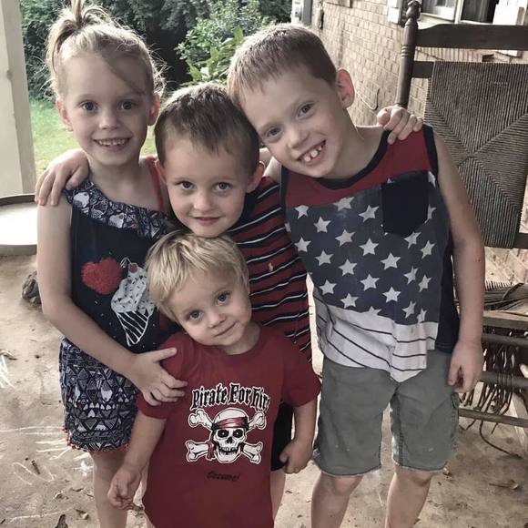 Meet your Posher, Crystal - Picture 1 of 1